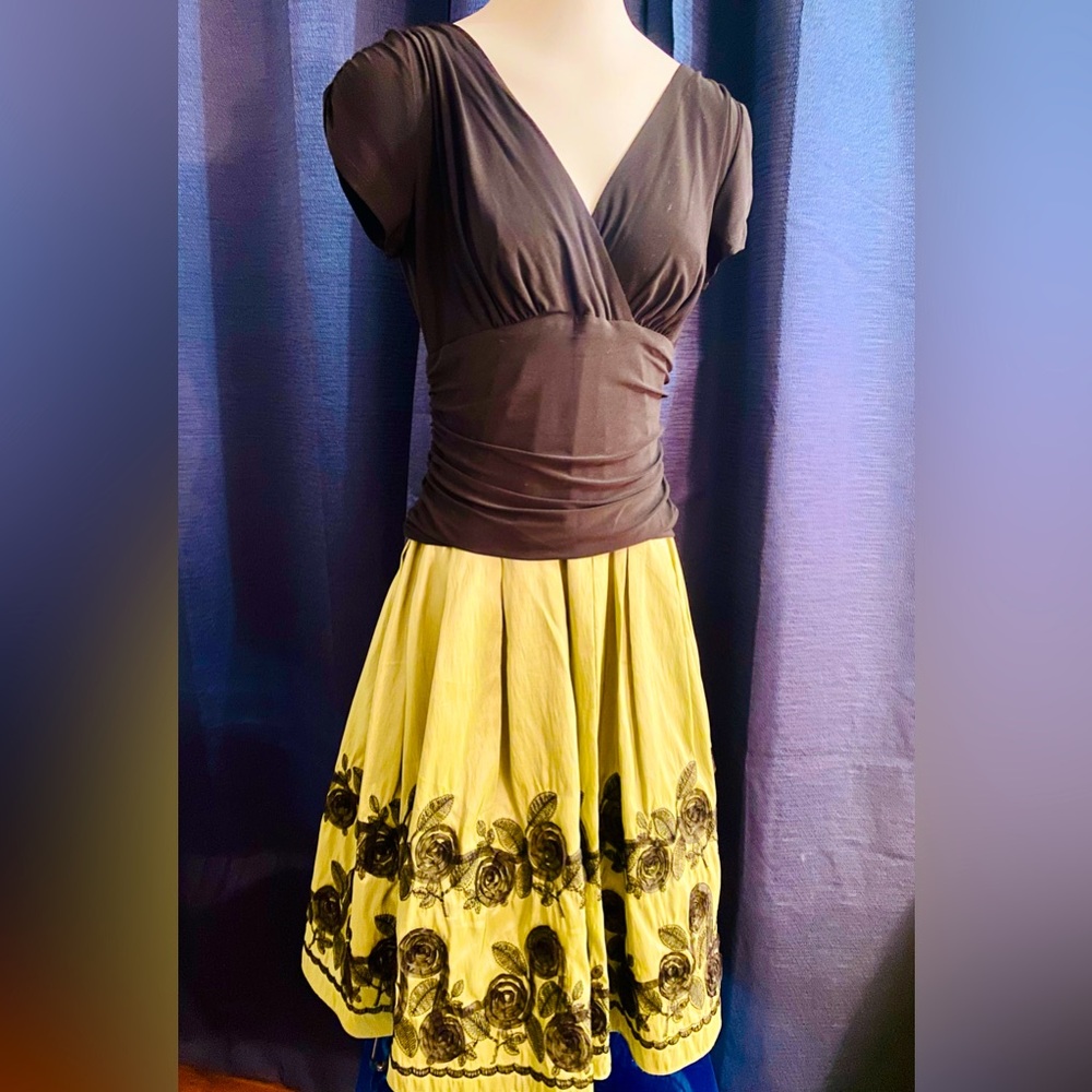 S.L. Fashions green and black dress, size 12